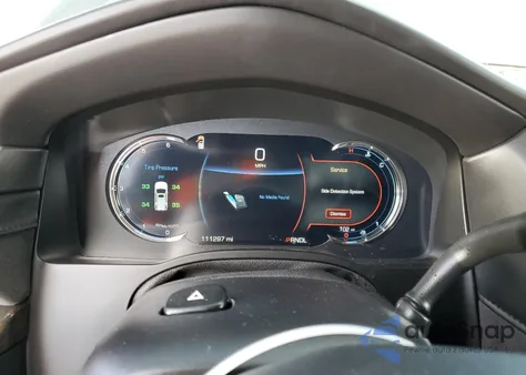 2017 Cadillac Escalade Esv Platinum z USA, uszkodzony, nr VIN 1GYS4KKJXHR159740